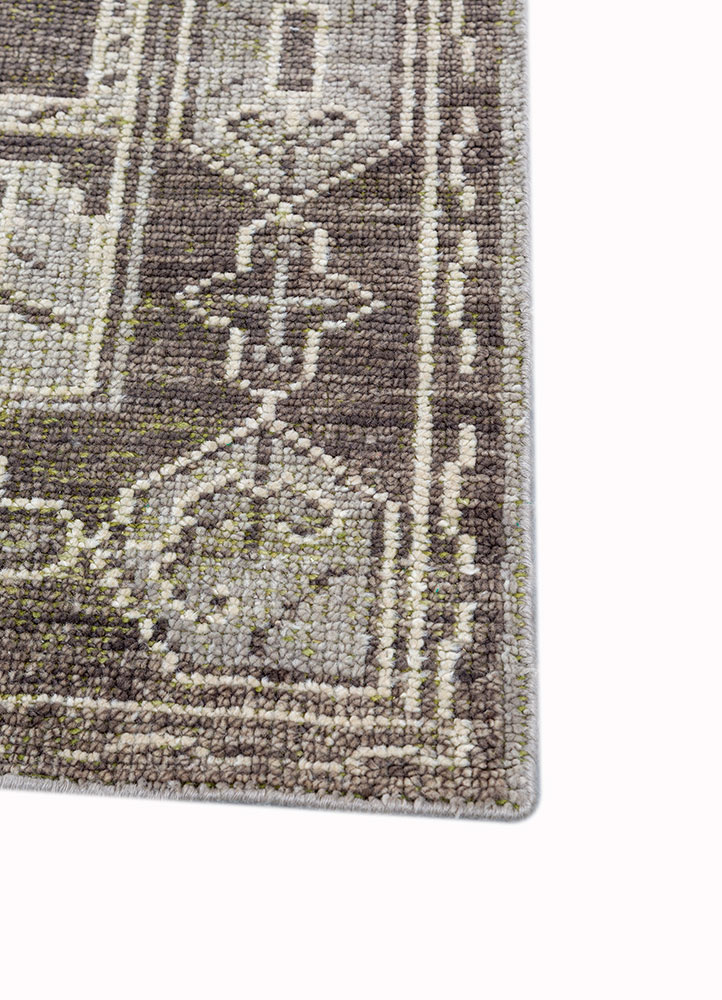 thyme grey and black wool hand knotted Rug - Corner