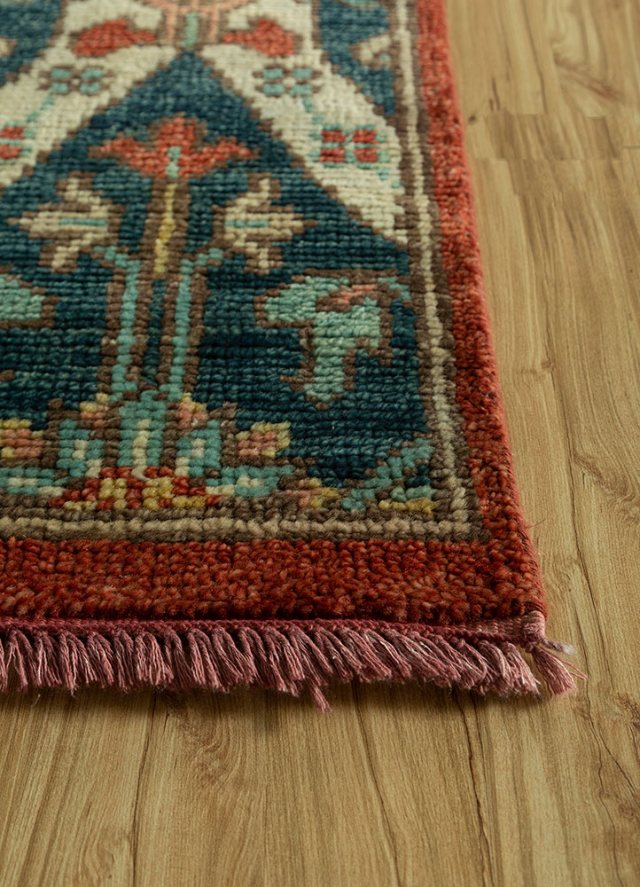 pansy blue wool hand knotted Rug - Corner