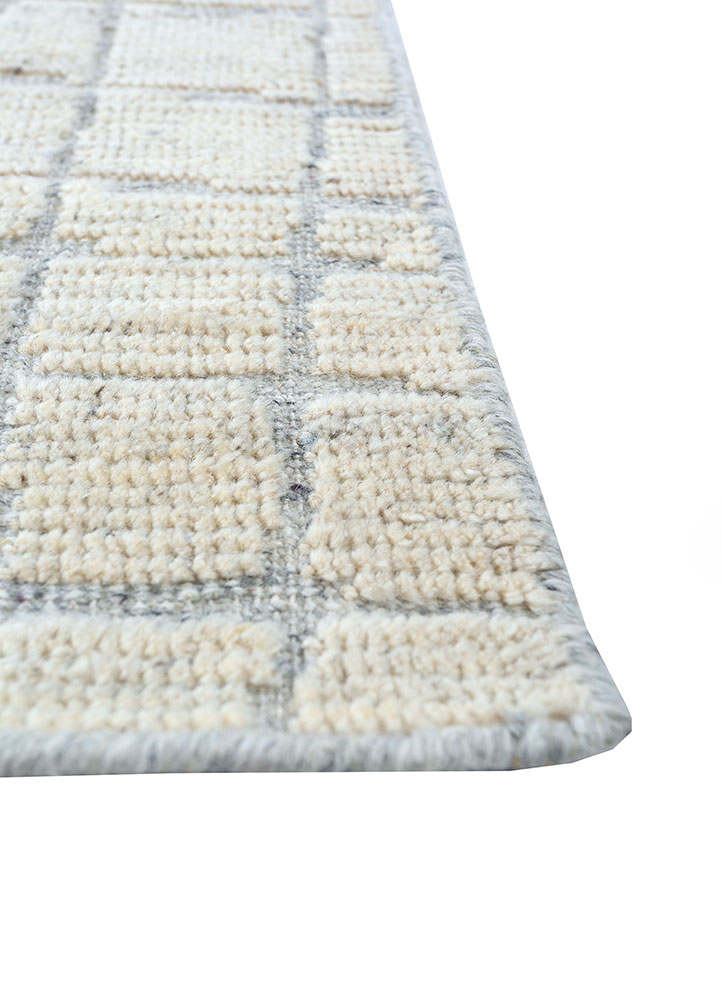 thyme ivory wool hand knotted Rug - Corner