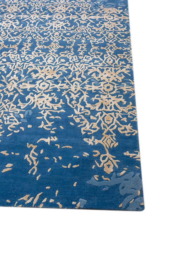 mythos blue wool and viscose hand tufted Rug - Corner