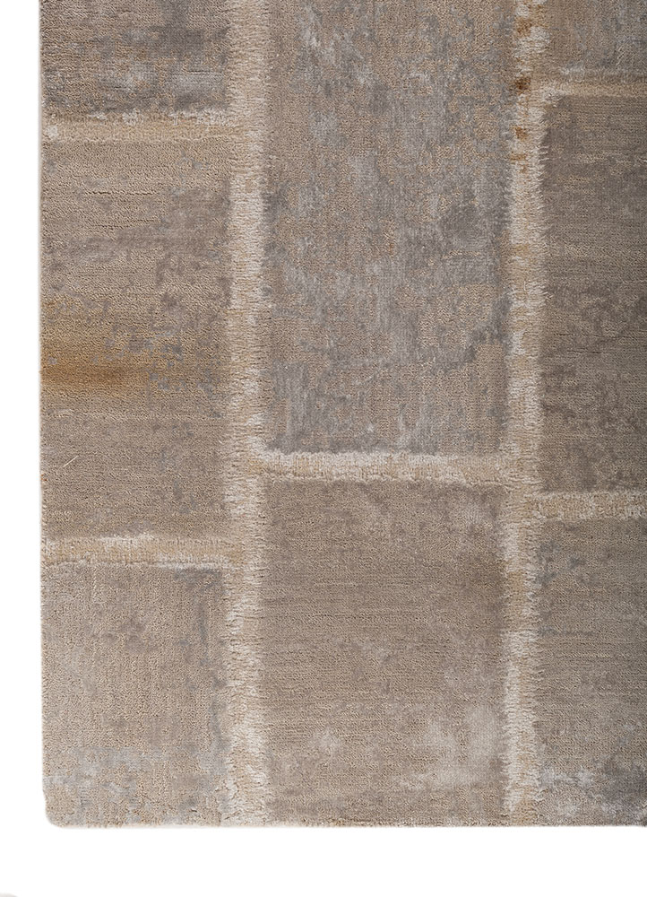 provenance grey and black wool and bamboo silk hand knotted Rug - Corner