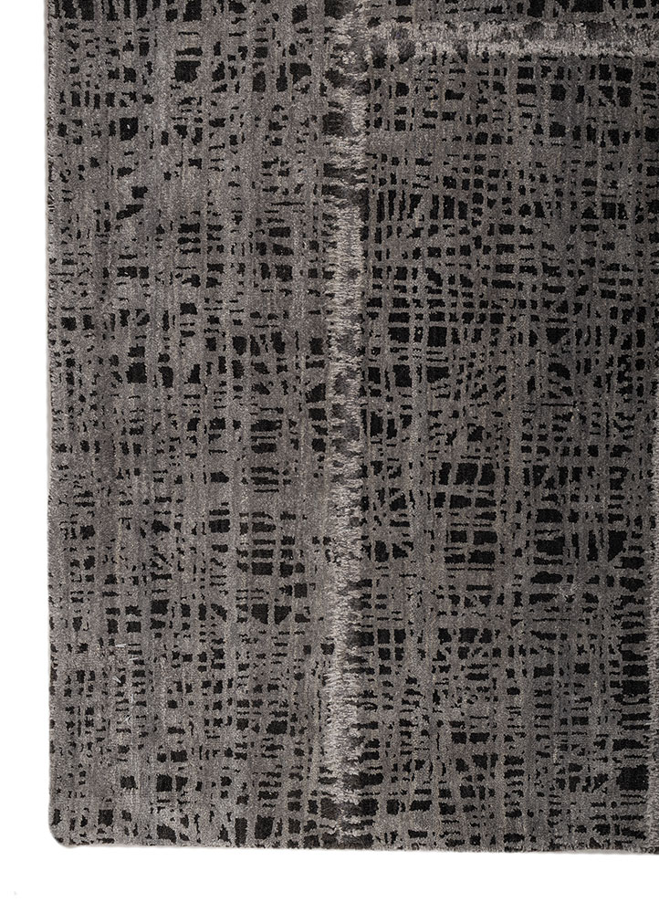 provenance blue wool and bamboo silk hand knotted Rug - Corner