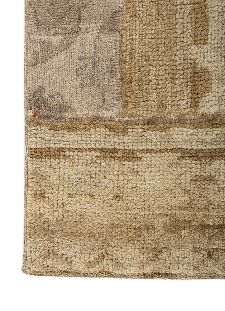 provenance gold wool hand knotted Rug - Corner
