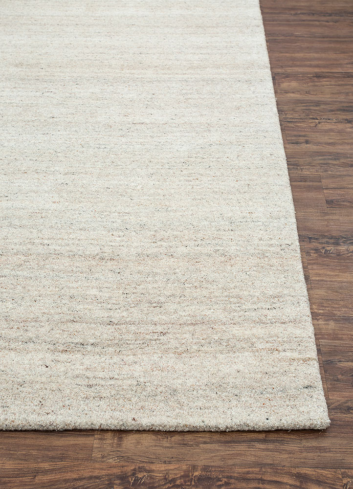 tesoro ivory  hand loom Rug - Corner