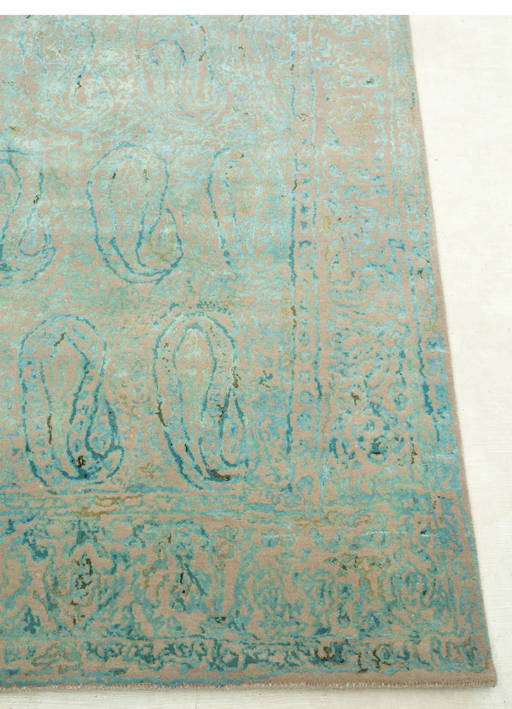 free verse by kavi green wool and silk hand knotted Rug - Corner