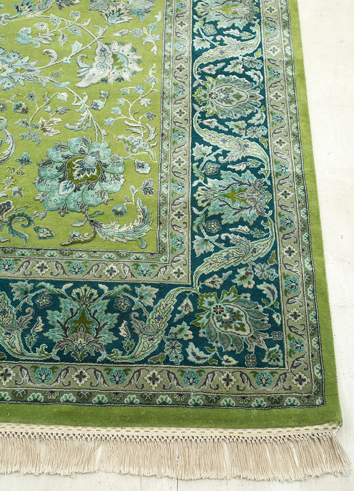 aurora green wool and silk hand knotted Rug - Corner