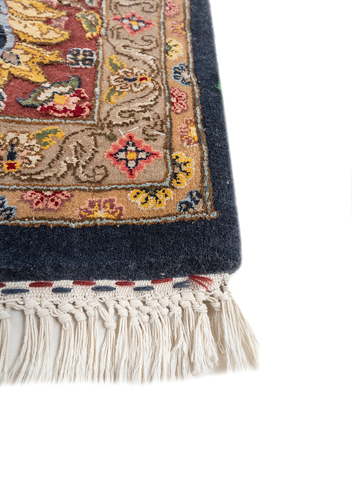 aurora blue wool and silk hand knotted Rug - Corner