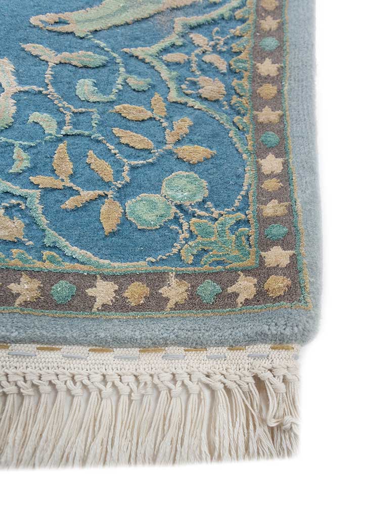 aurora blue wool and silk hand knotted Rug - Corner
