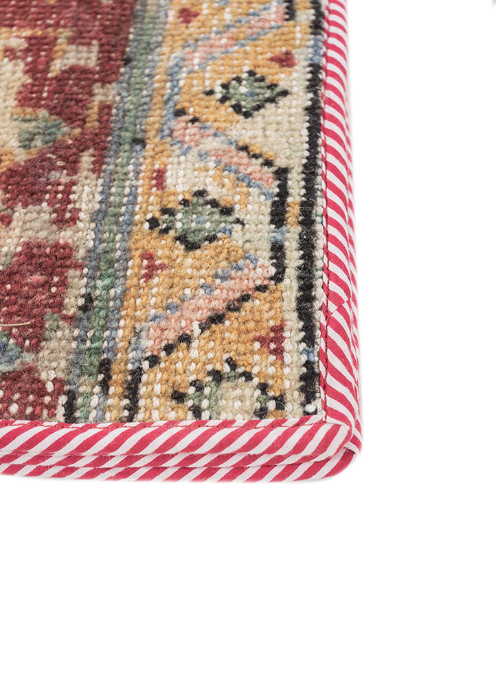 table mats red and orange wool hand knotted Accessorie - Corner