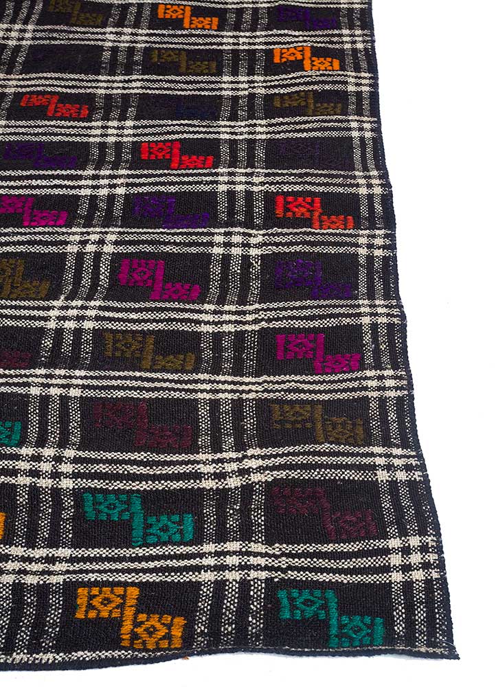nuray multi wool hand knotted Rug - Corner