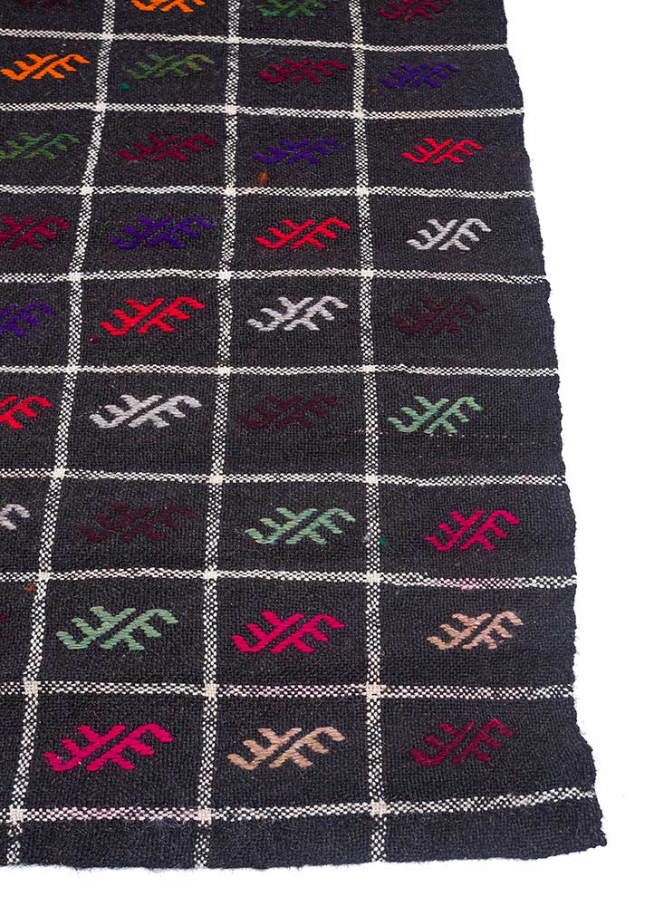 nuray grey and black wool hand knotted Rug - Corner