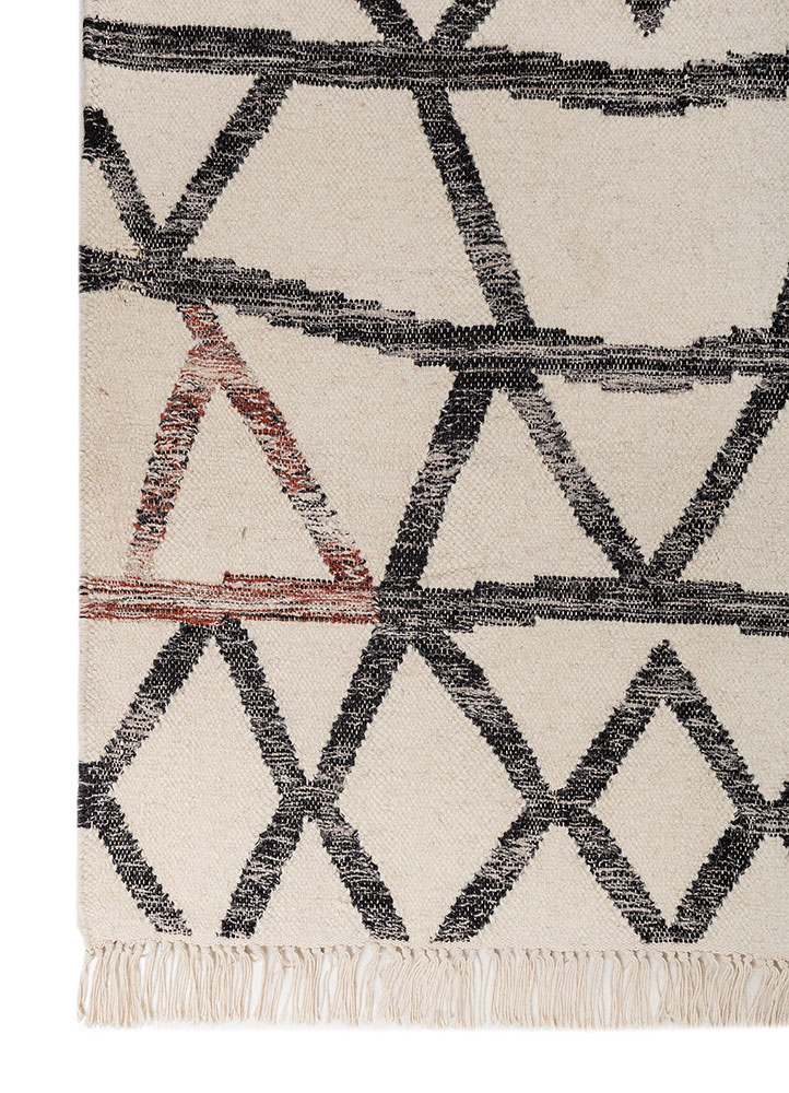 indusbar ivory wool flat weaves Rug - Corner