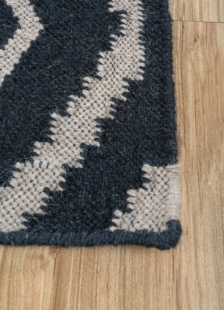 bedouin grey and black wool flat weaves Rug - Corner