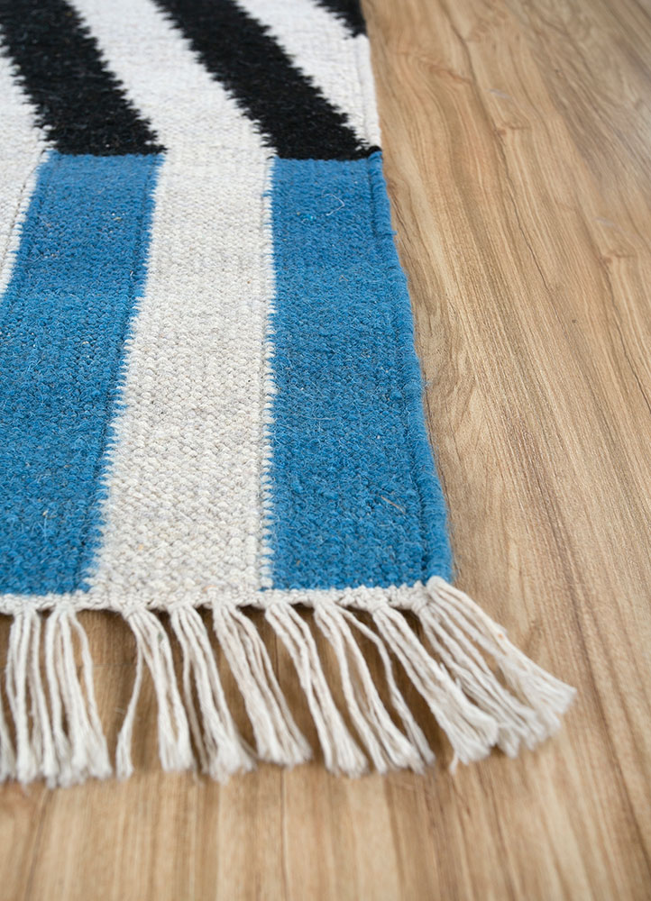 checkers blue wool flat weaves Rug - Corner