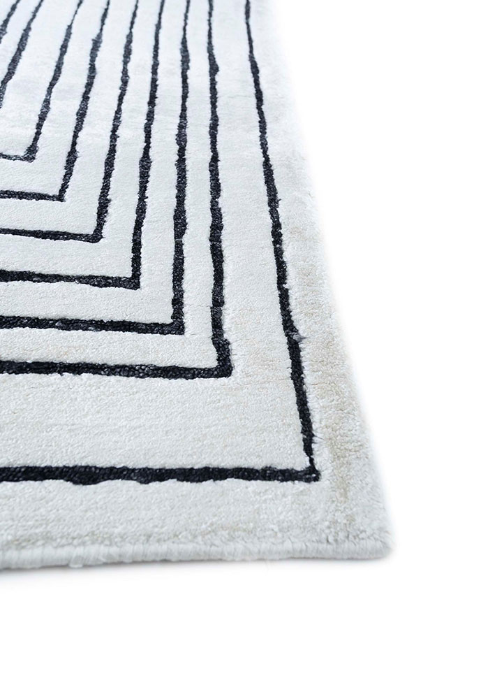 azalea ivory viscose hand knotted Rug - Corner