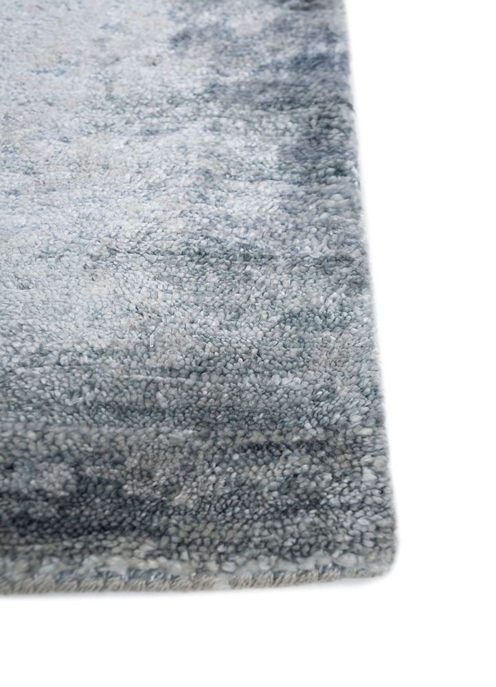 entropy blue wool and viscose hand knotted Rug - Corner