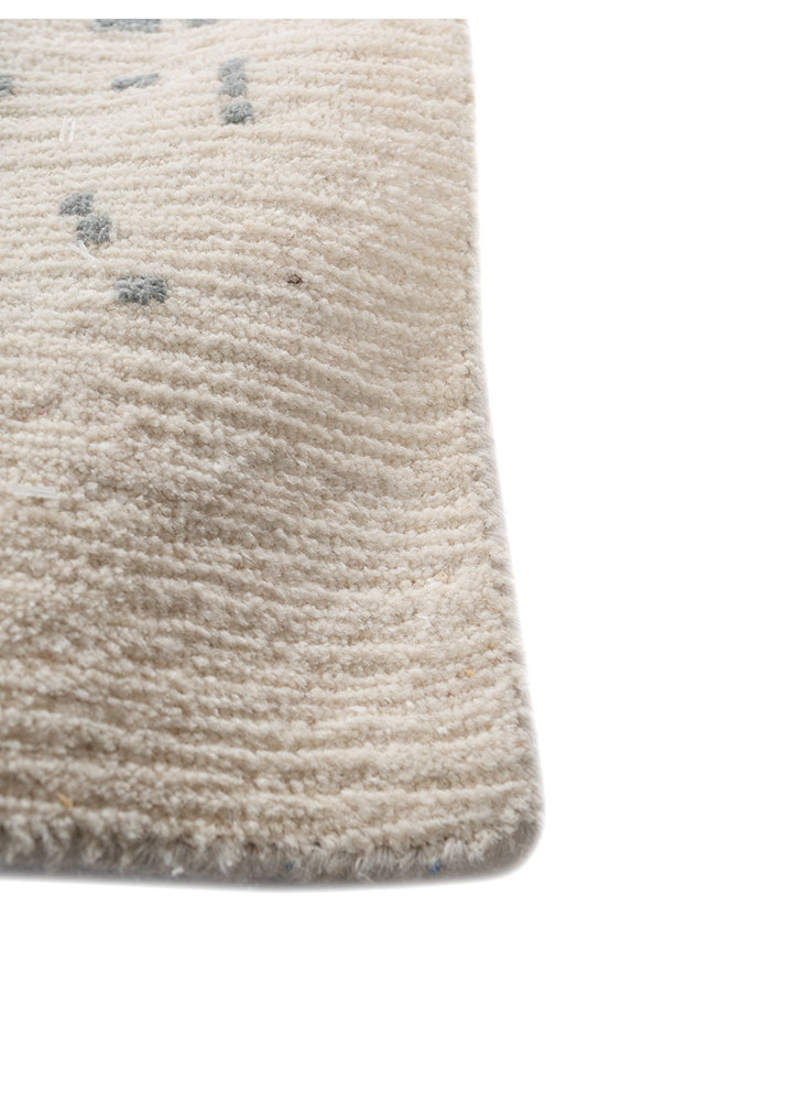 far east blue wool and silk hand knotted Rug - Corner