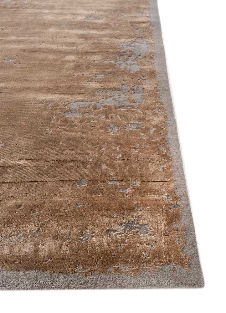 aprezo gold wool and bamboo silk hand knotted Rug - Corner