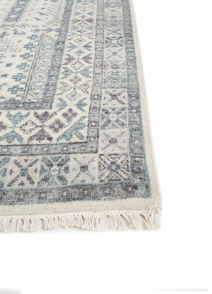 erbe blue wool hand knotted Rug - Corner