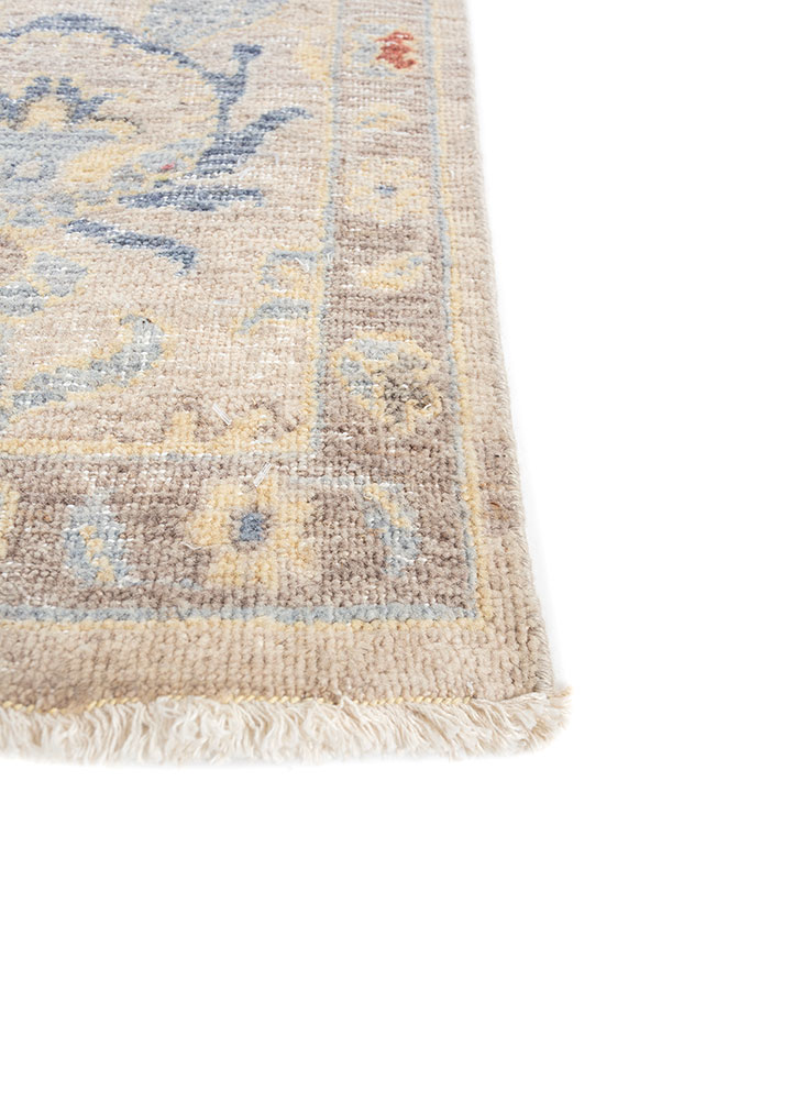 erbe gold wool hand knotted Rug - Corner