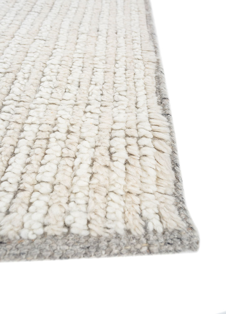 manifest ivory wool hand knotted Rug - Corner