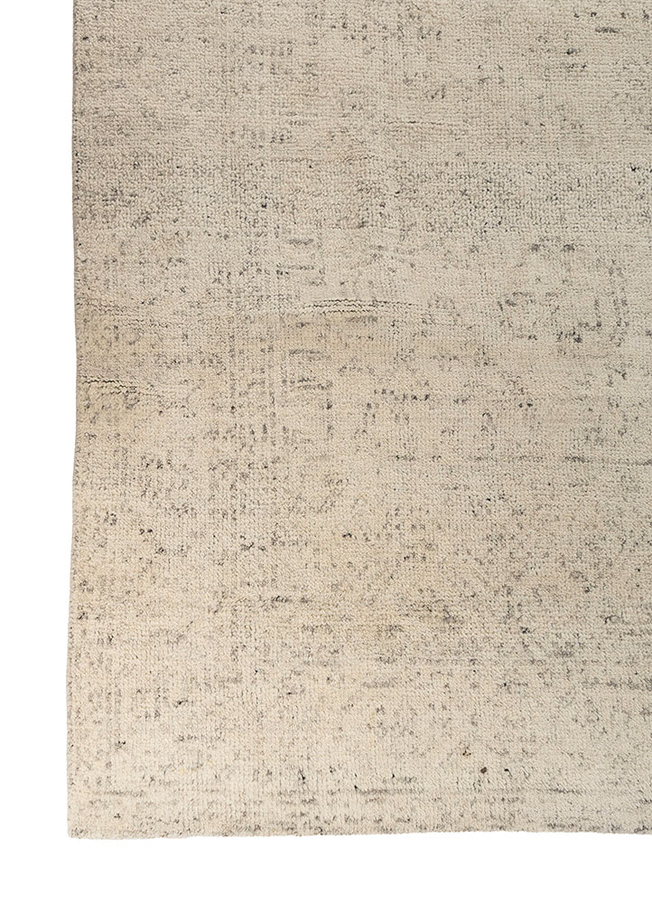 aprezo ivory wool hand knotted Rug - Corner