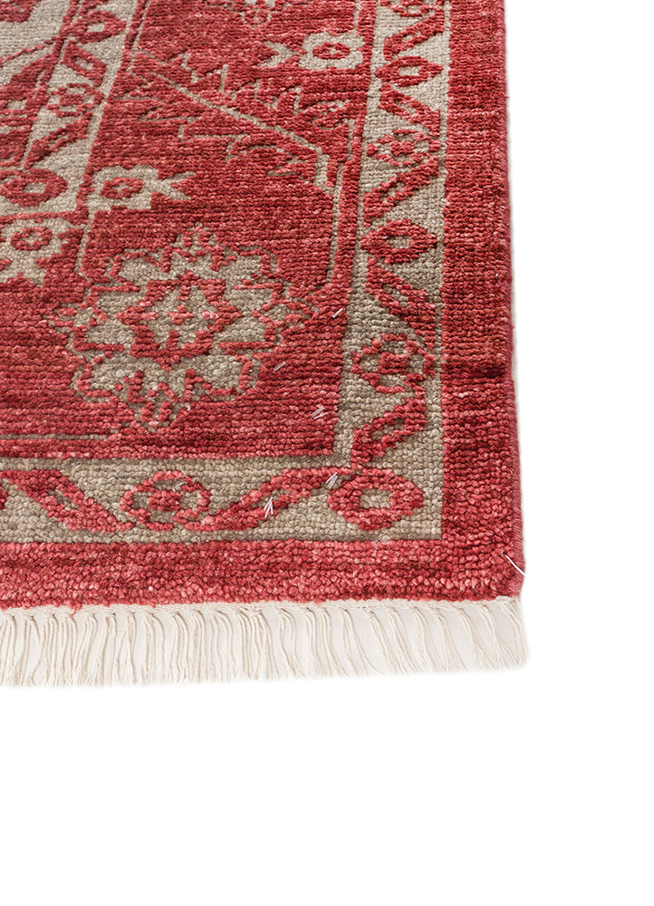 savana red and orange wool hand knotted Rug - Corner