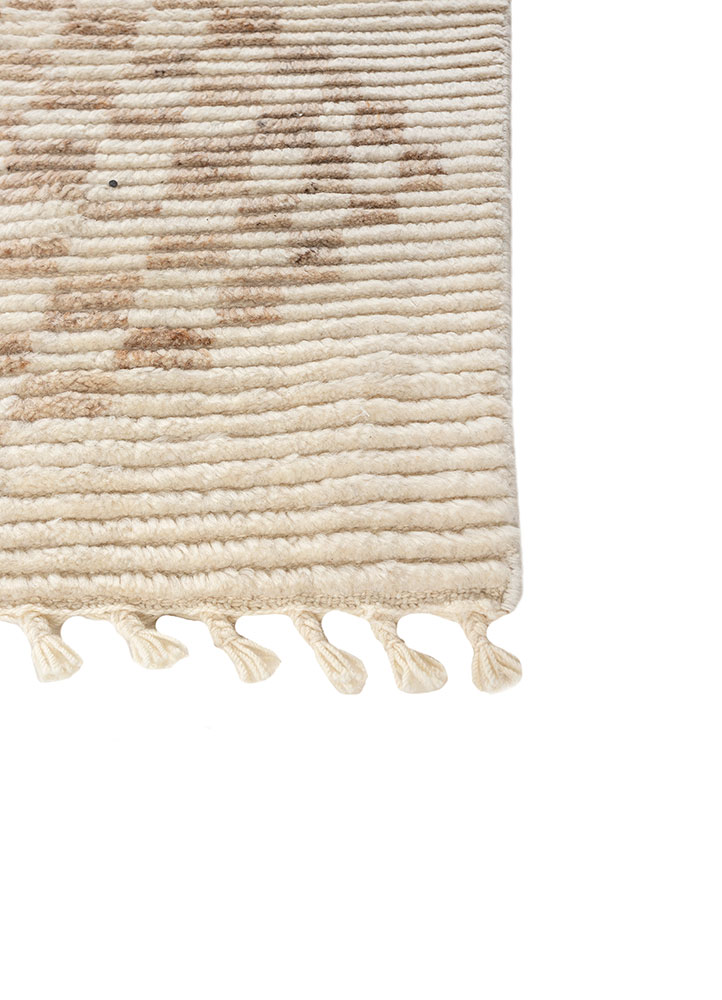thyme ivory wool hand knotted Rug - Corner