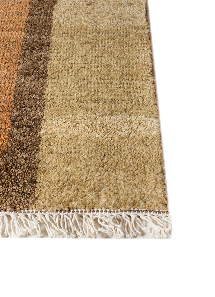 aprezo beige and brown wool hand knotted Rug - Corner