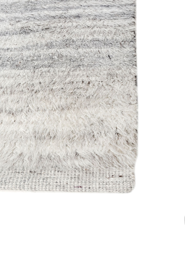 uvenuti ivory wool hand knotted Rug - Corner