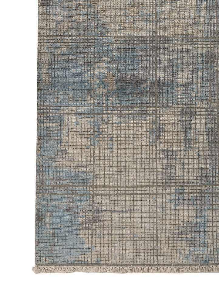uvenuti blue wool and silk hand knotted Rug - Corner