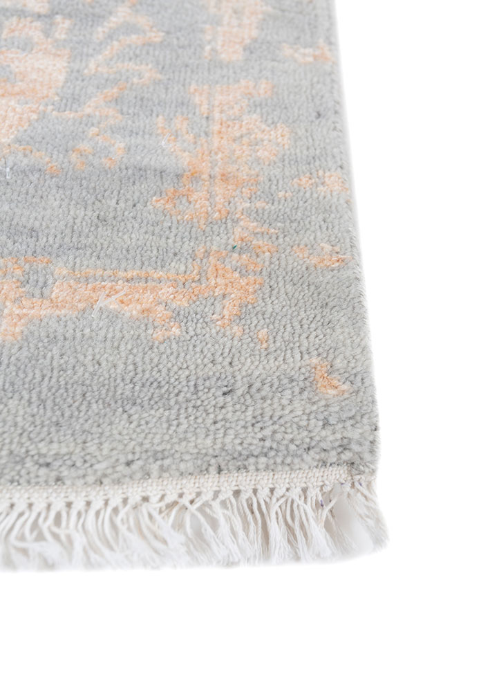 aurora ivory wool and viscose hand knotted Rug - Corner