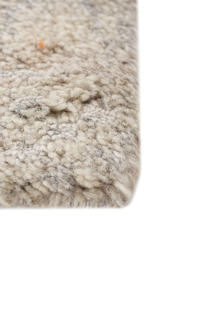 manifest ivory wool hand knotted Rug - Corner