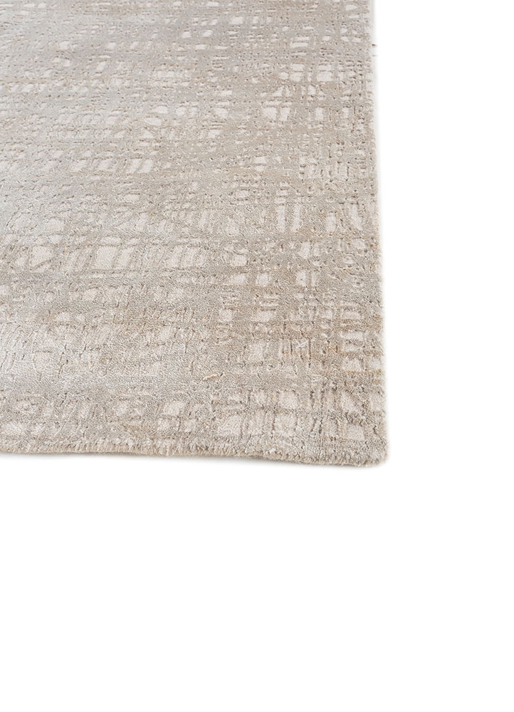 aakar by kavi ivory wool and silk hand knotted Rug - Corner