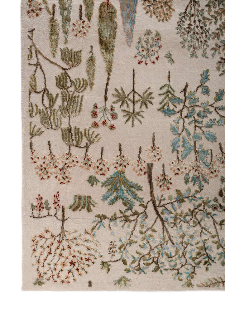 aprezo ivory wool and silk hand knotted Rug - Corner