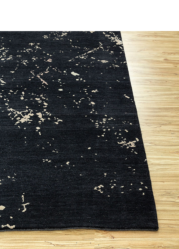 uvenuti blue wool and silk hand knotted Rug - Corner