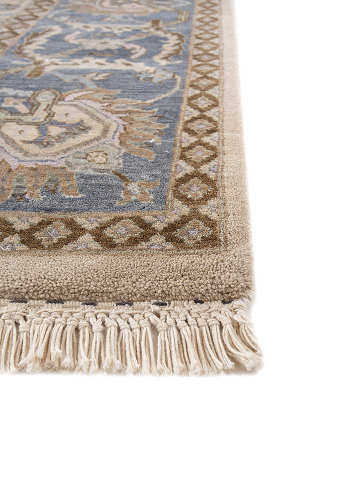 gulnar ivory wool hand knotted Rug - Corner