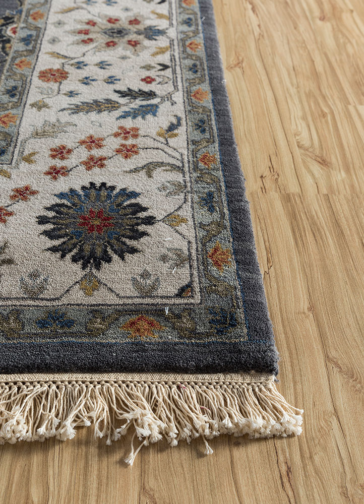 gulnar grey and black wool hand knotted Rug - Corner
