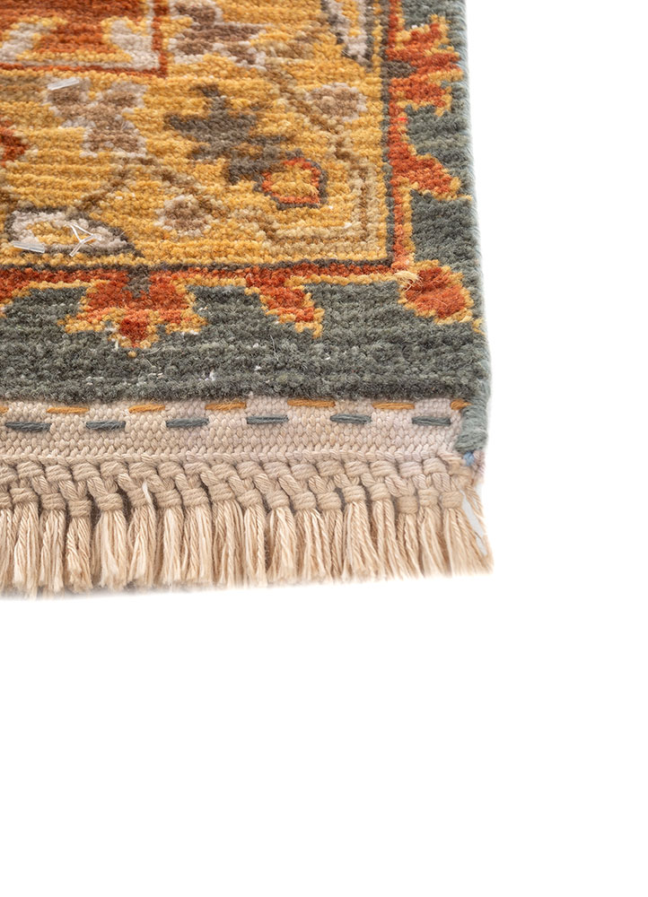 gulnar green wool hand knotted Rug - Corner