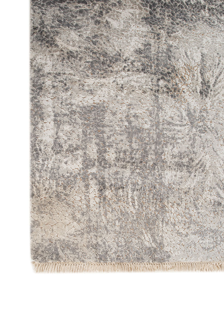 pansy ivory wool and bamboo silk hand knotted Rug - Corner