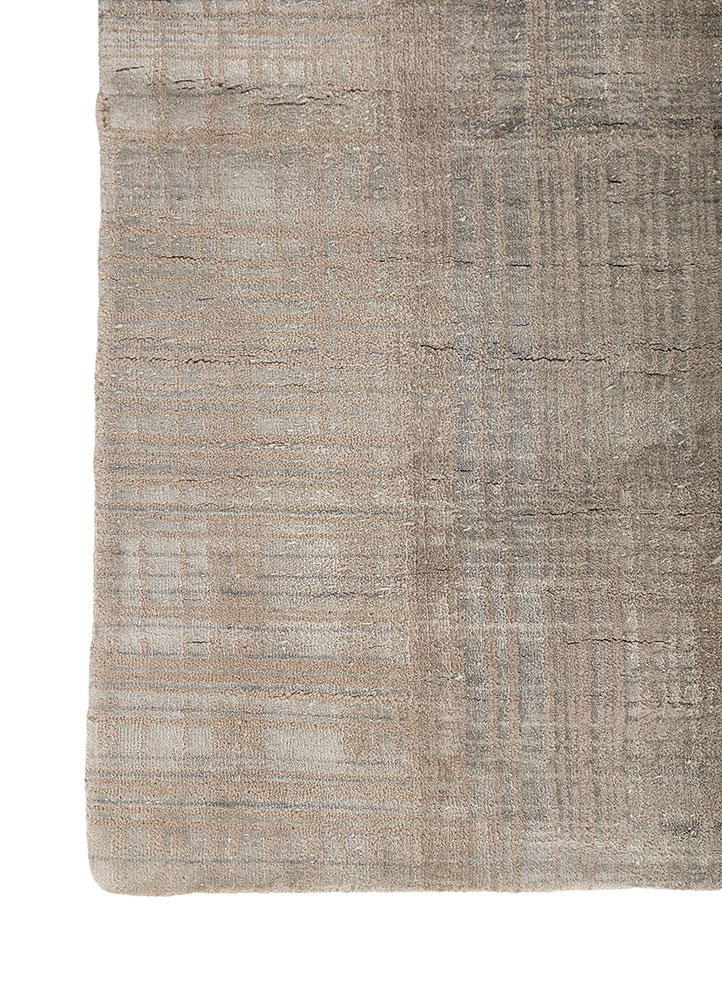 aprezo grey and black wool and bamboo silk hand knotted Rug - Corner