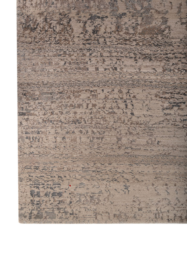 unstring by kavi ivory wool and bamboo silk hand knotted Rug - Corner