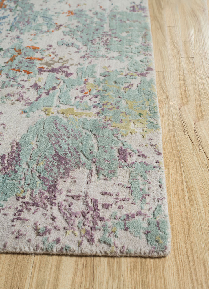 unstring by kavi ivory wool and bamboo silk hand knotted Rug - Corner