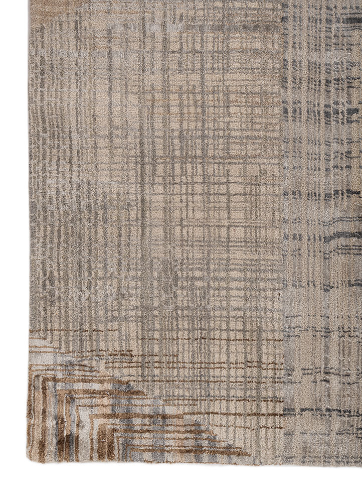aprezo ivory wool and bamboo silk hand knotted Rug - Corner