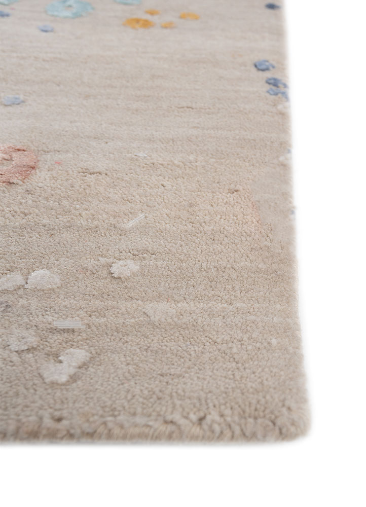 hidden by kavi ivory wool and bamboo silk hand knotted Rug - Corner