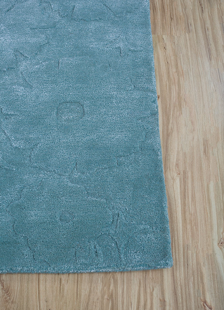 hacienda blue wool and viscose hand tufted Rug - Corner