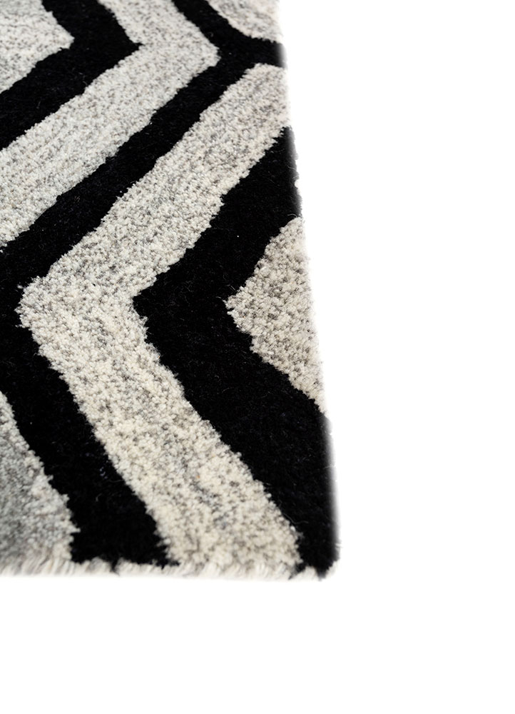 contour grey and black wool and viscose hand tufted Rug - Corner