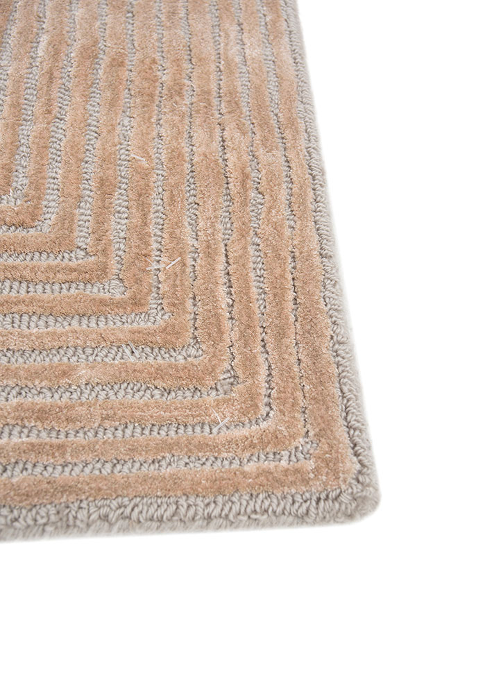 cera grey and black viscose hand tufted Rug - Corner
