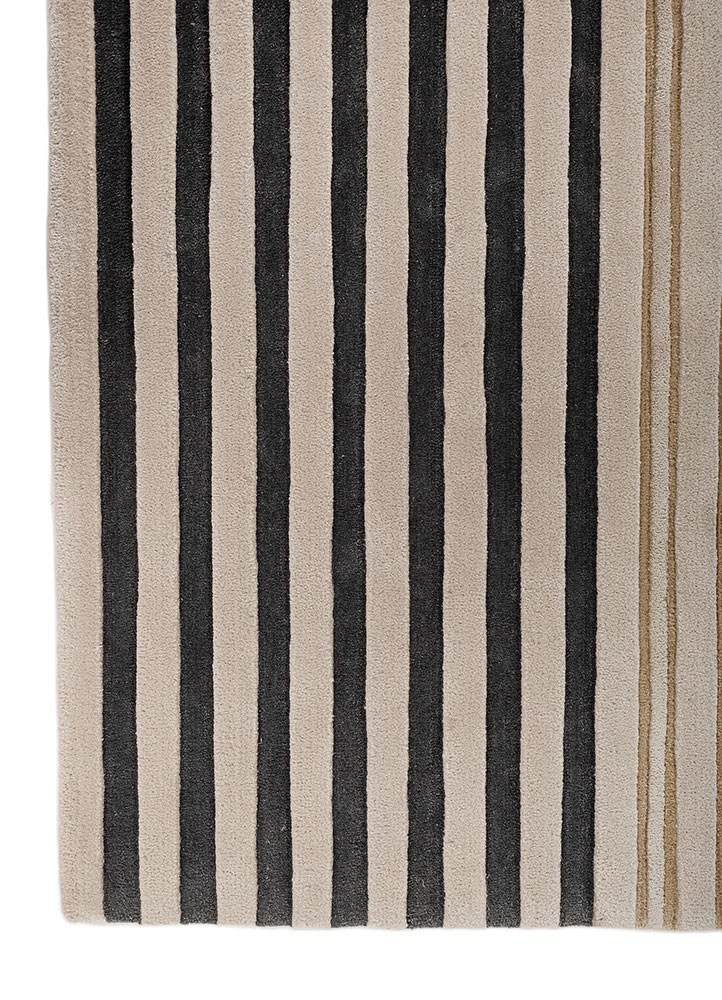 faces blue wool and viscose hand tufted Rug - Corner