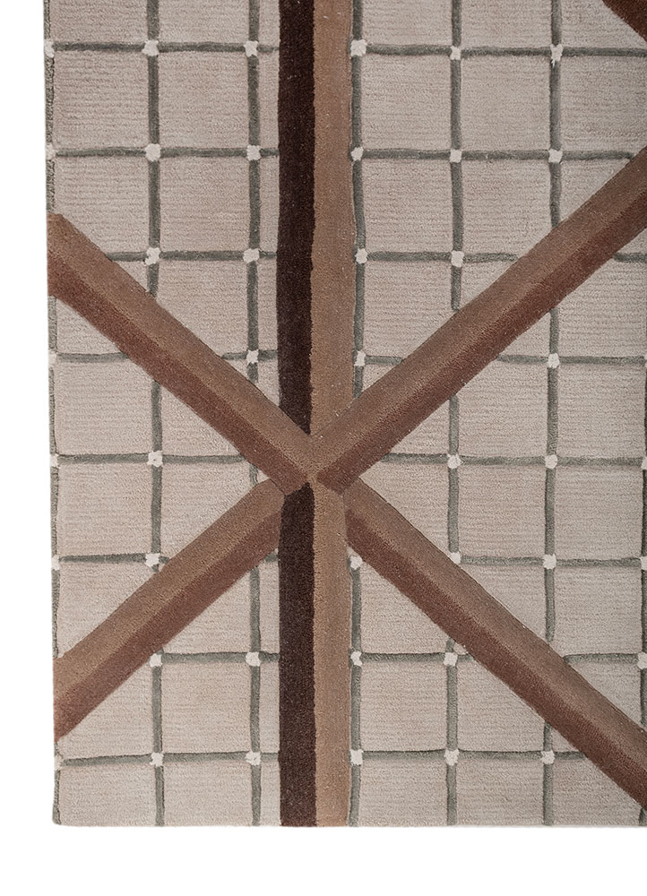 faces ivory wool and viscose hand tufted Rug - Corner